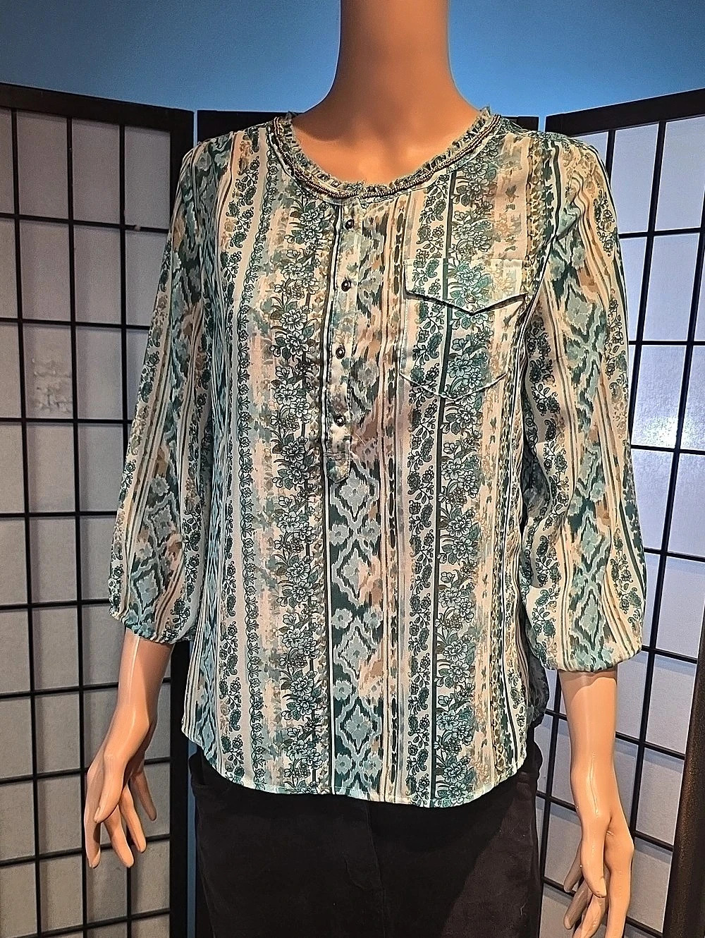 Vintage America Collection Floral Button-Front Blouse in Green & Cream Like New